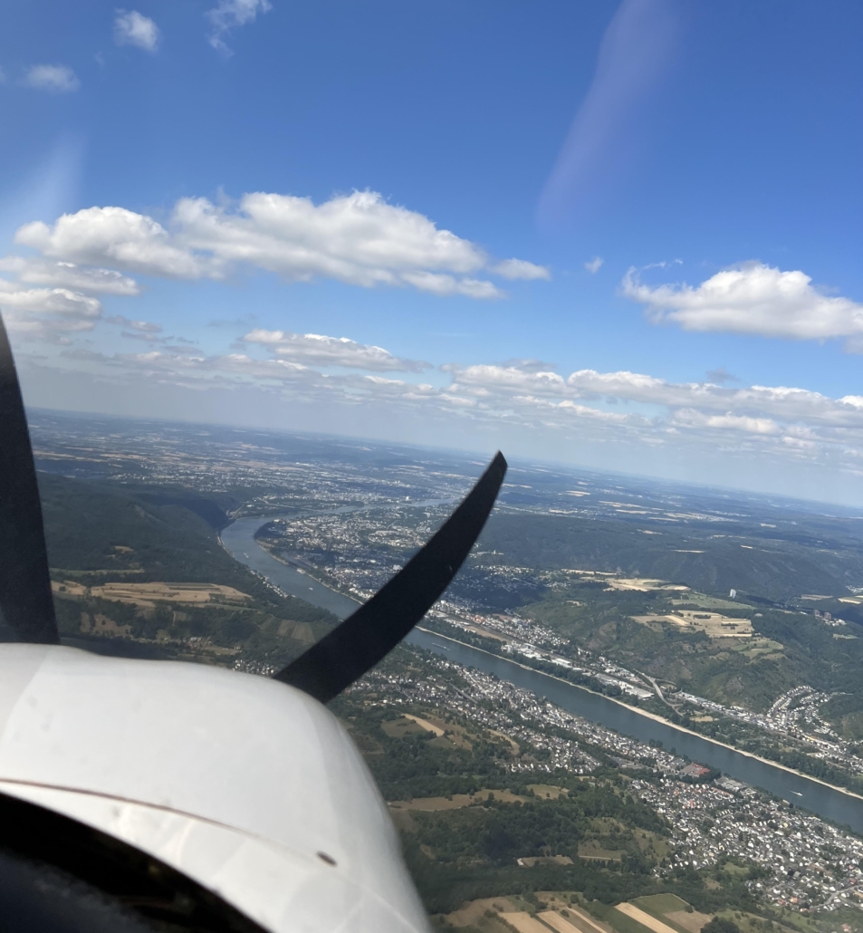 airfactsjournal.com